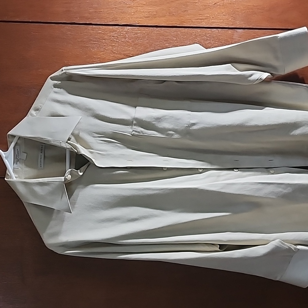 A Geoffrey beene button down shirt